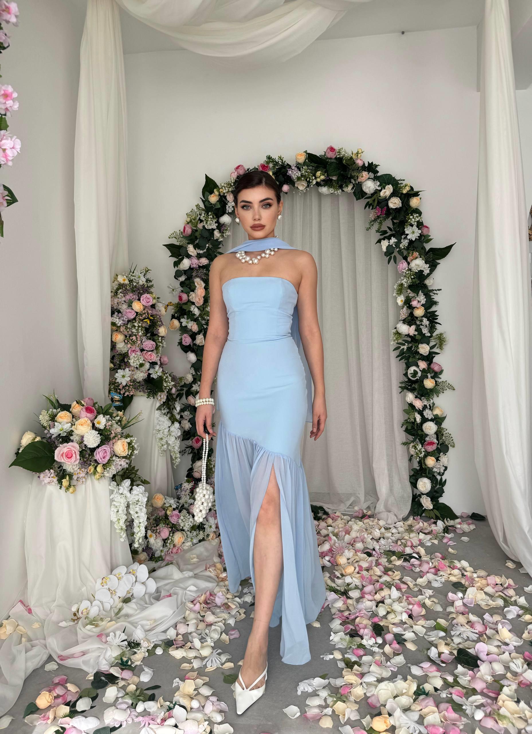 Manen Şal Detaylı Atlas Elbise