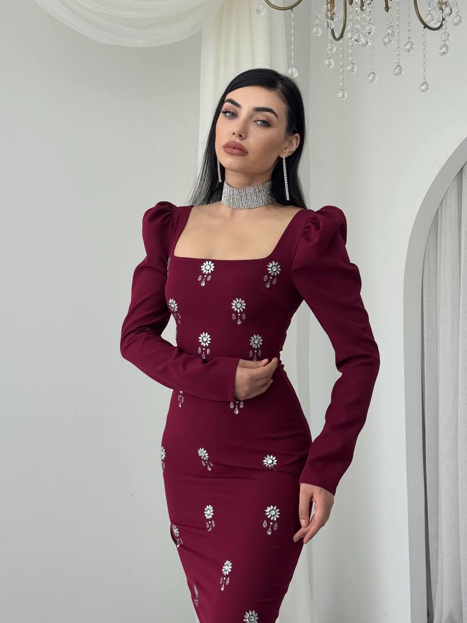 Pera Taş Detaylı Elbise