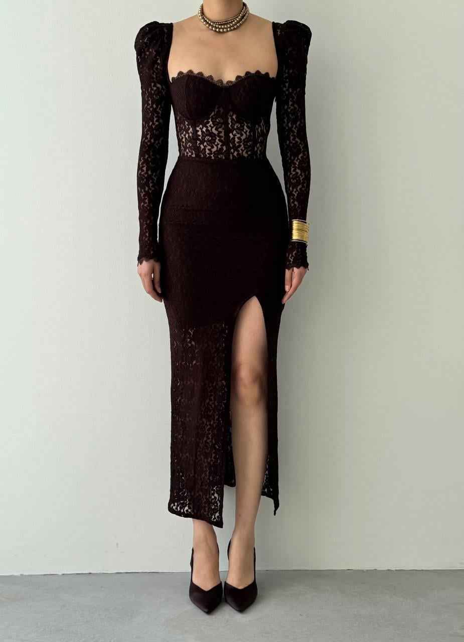 Royal Dantel Detay Yırtmaçlı Uzun Elbise