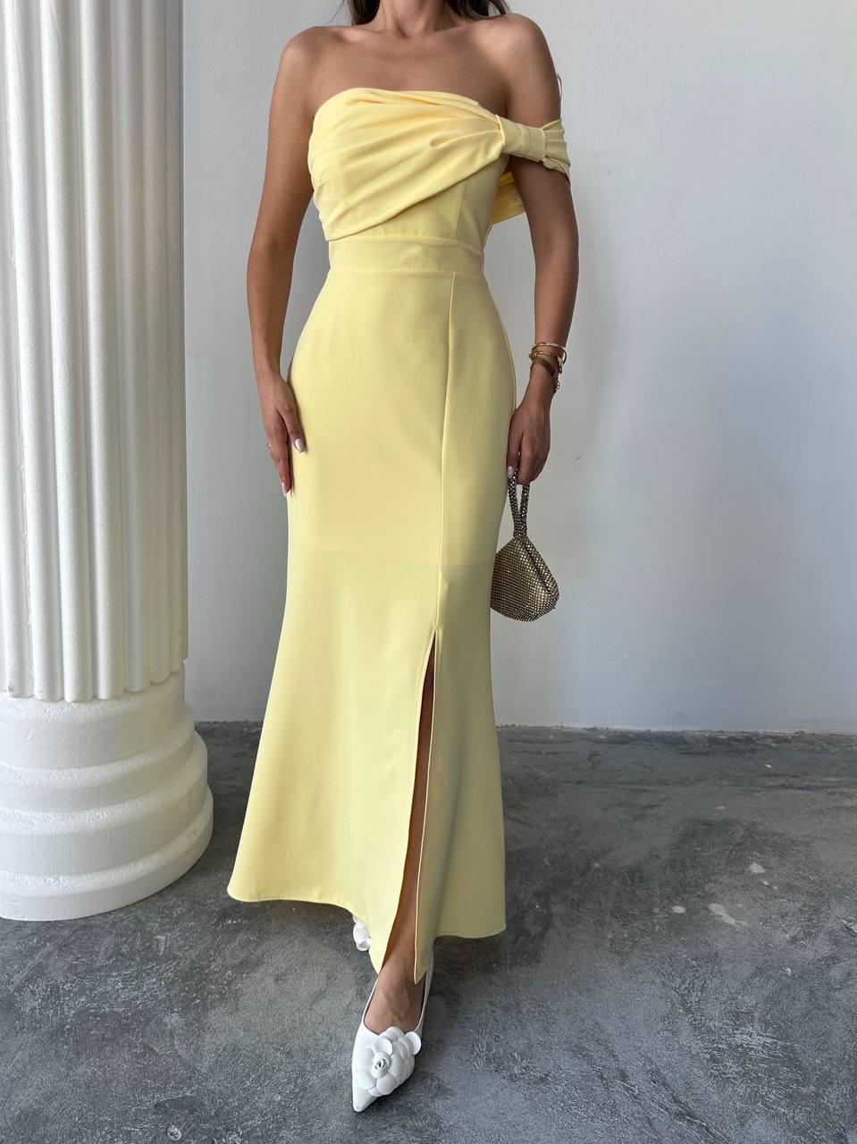 Aura Yırtmaçlı Uzun Elbise