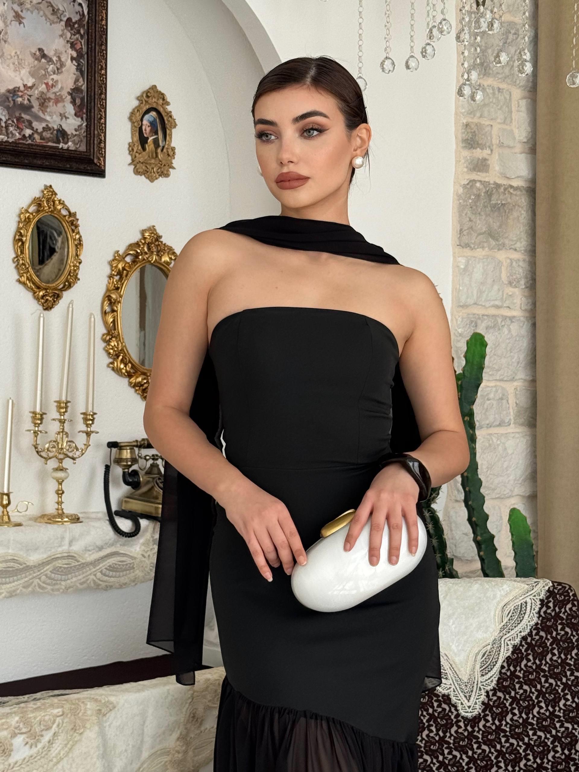 Manen Şal Detaylı Atlas Elbise