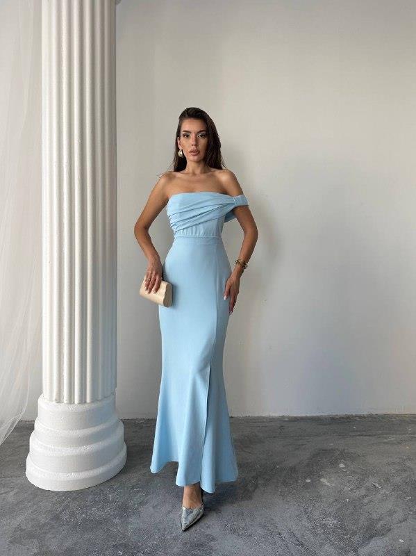 Aura Yırtmaçlı Uzun Elbise