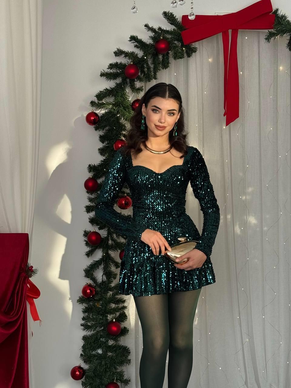 Pileli Kalp Yaka Tasarım Payet Elbise