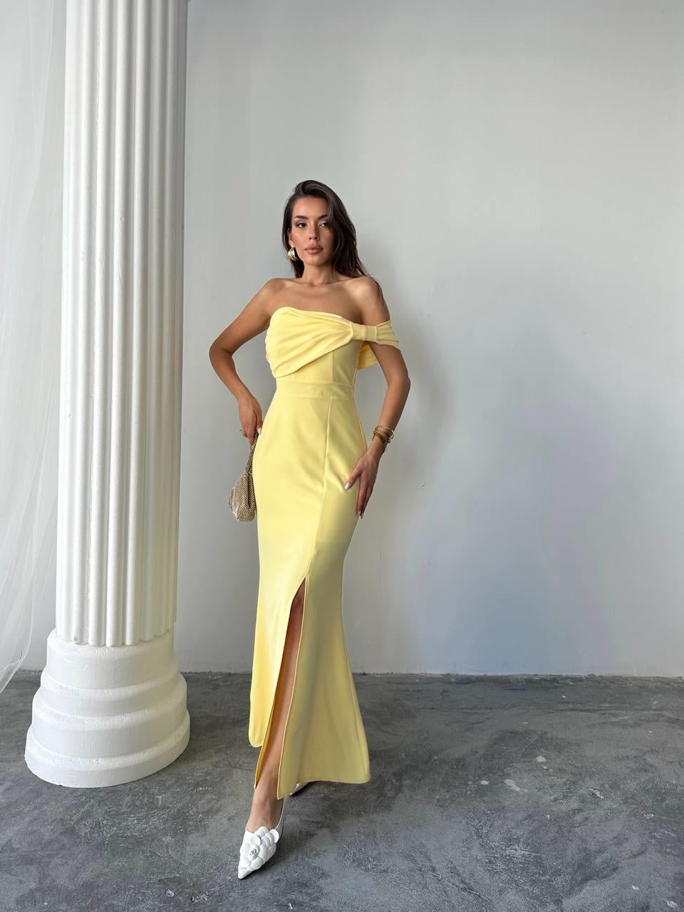 Aura Yırtmaçlı Uzun Elbise