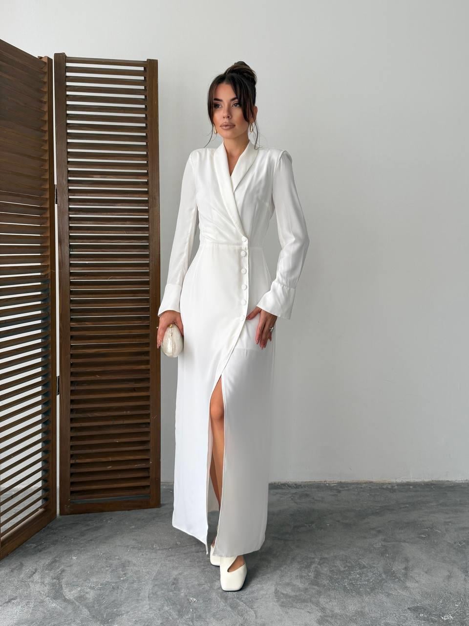 Lami Yırtmaclı Düğme Detay Elbise 