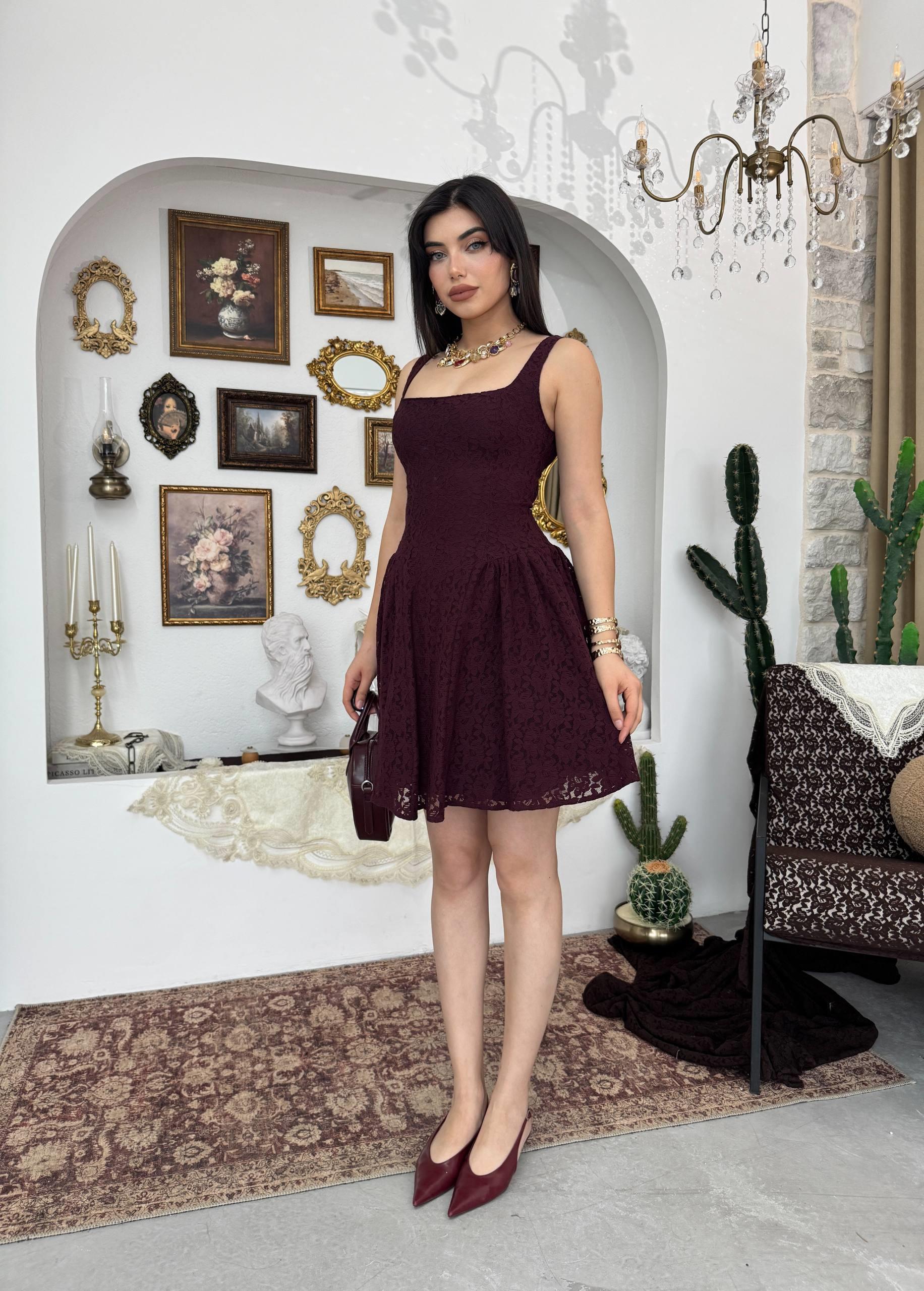 Mini Dantel Tasarım Queen Elbise