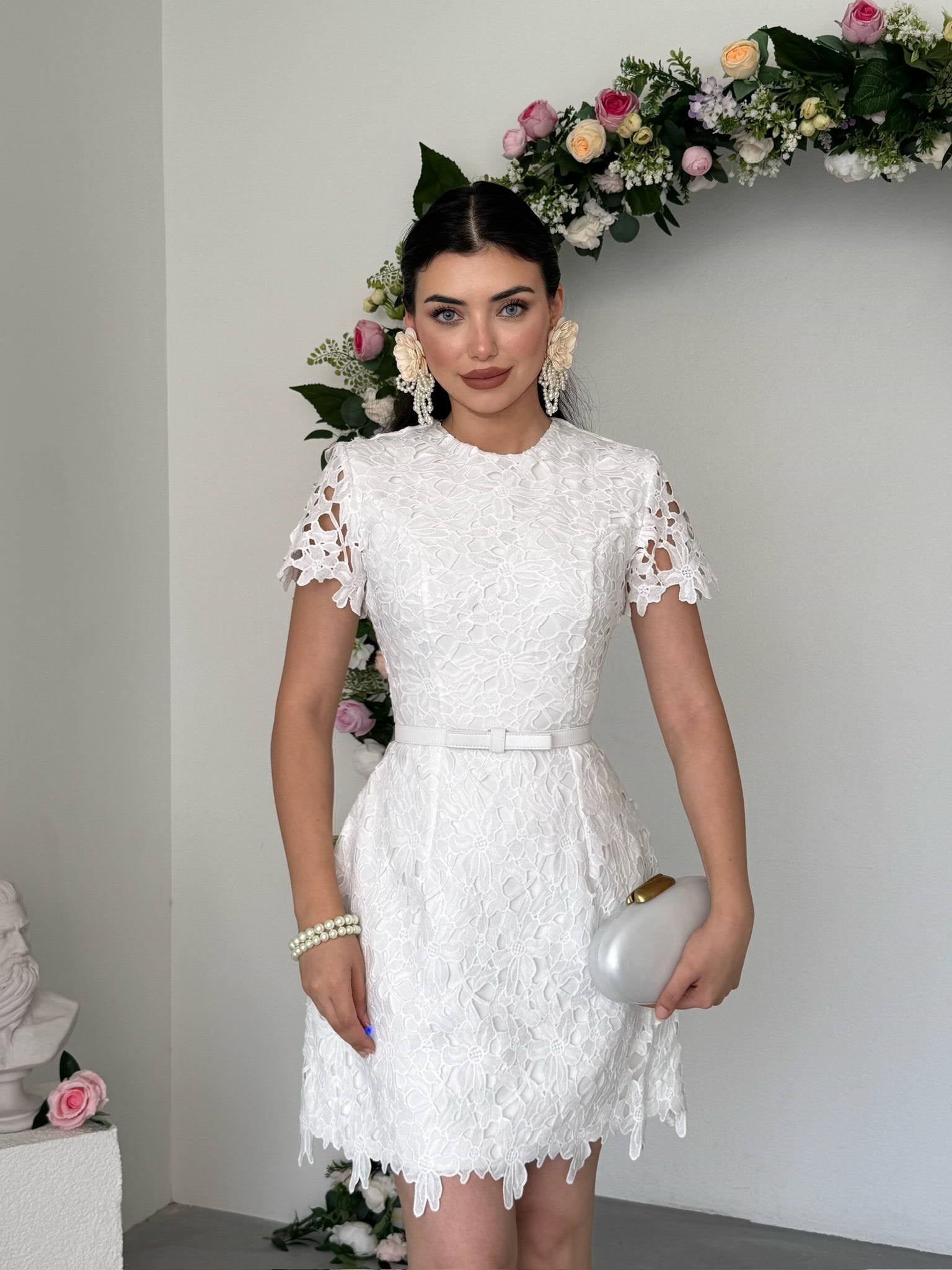 Rema Kemer Detaylı Dantel Mini Elbise 