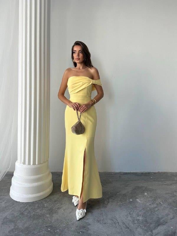 Aura Yırtmaçlı Uzun Elbise