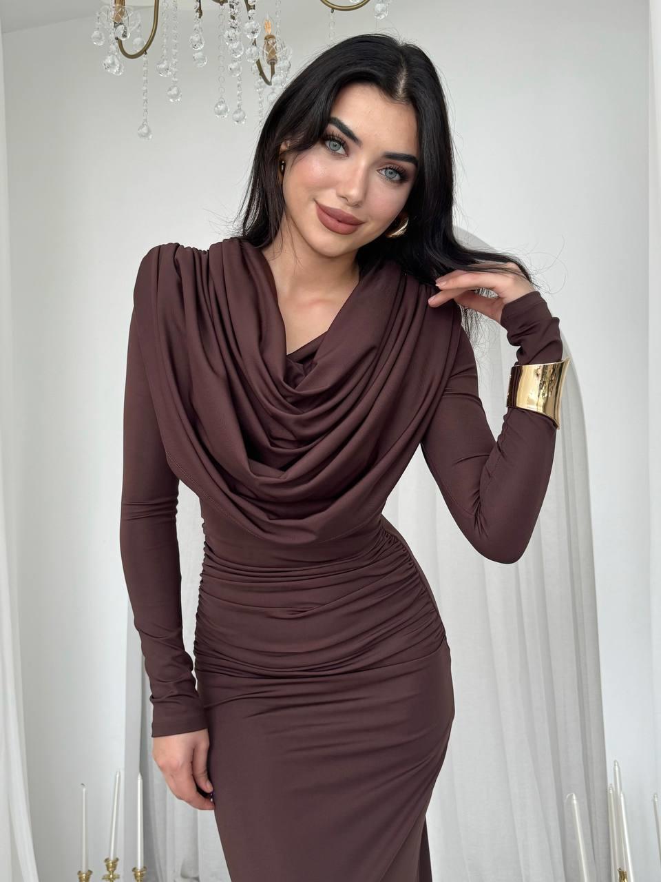 Crimson Drape Detay Uzun Elbise