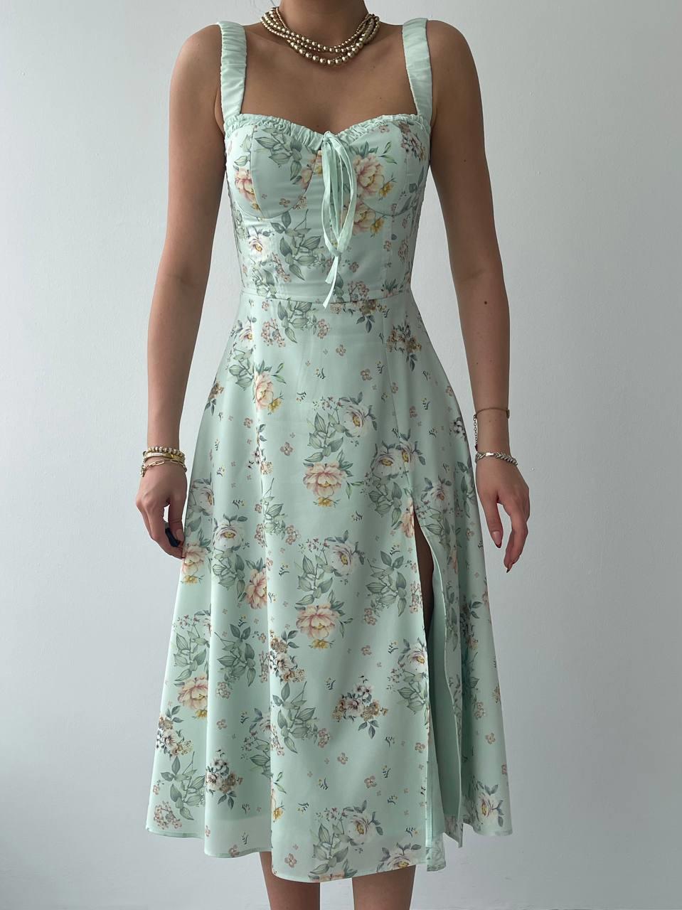 Çiçek Desenli Askılı Midi Elbise