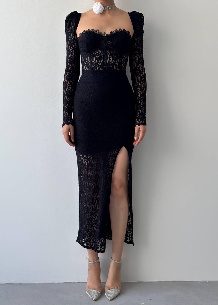 Royal Dantel Detay Yırtmaçlı Uzun Elbise