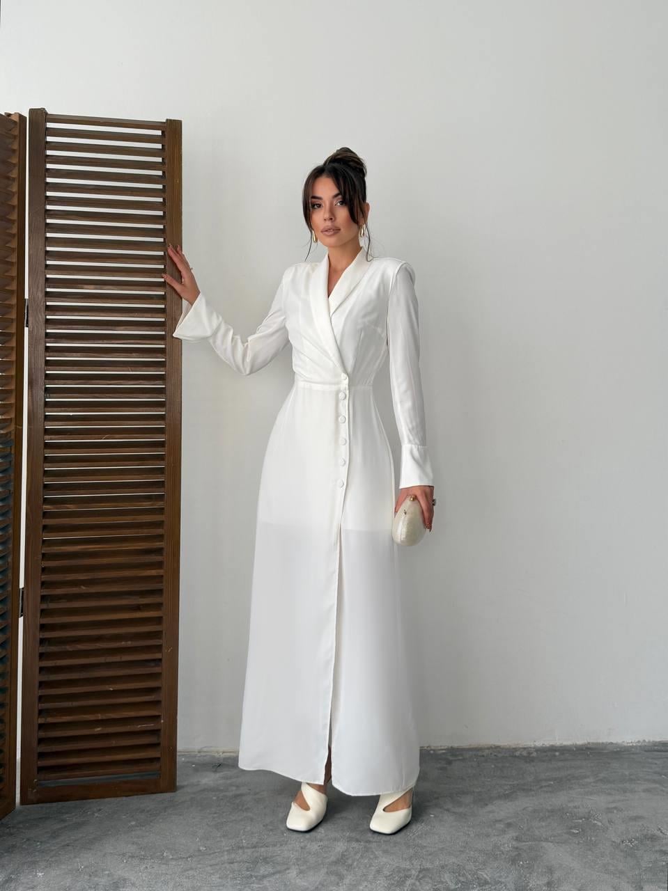 Lami Yırtmaclı Düğme Detay Elbise 