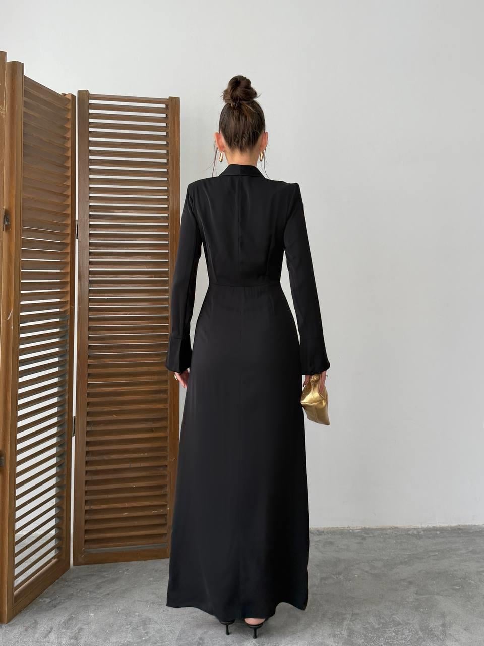 Lami Yırtmaclı Düğme Detay Elbise