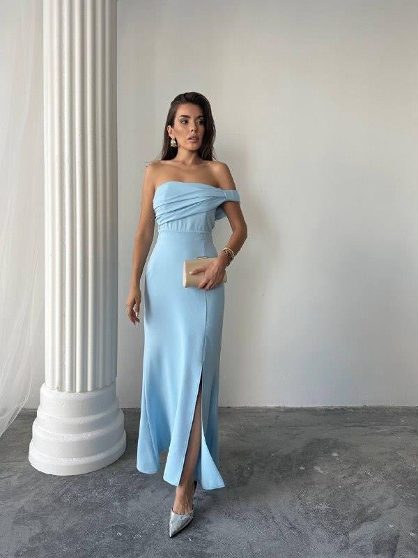 Aura Yırtmaçlı Uzun Elbise