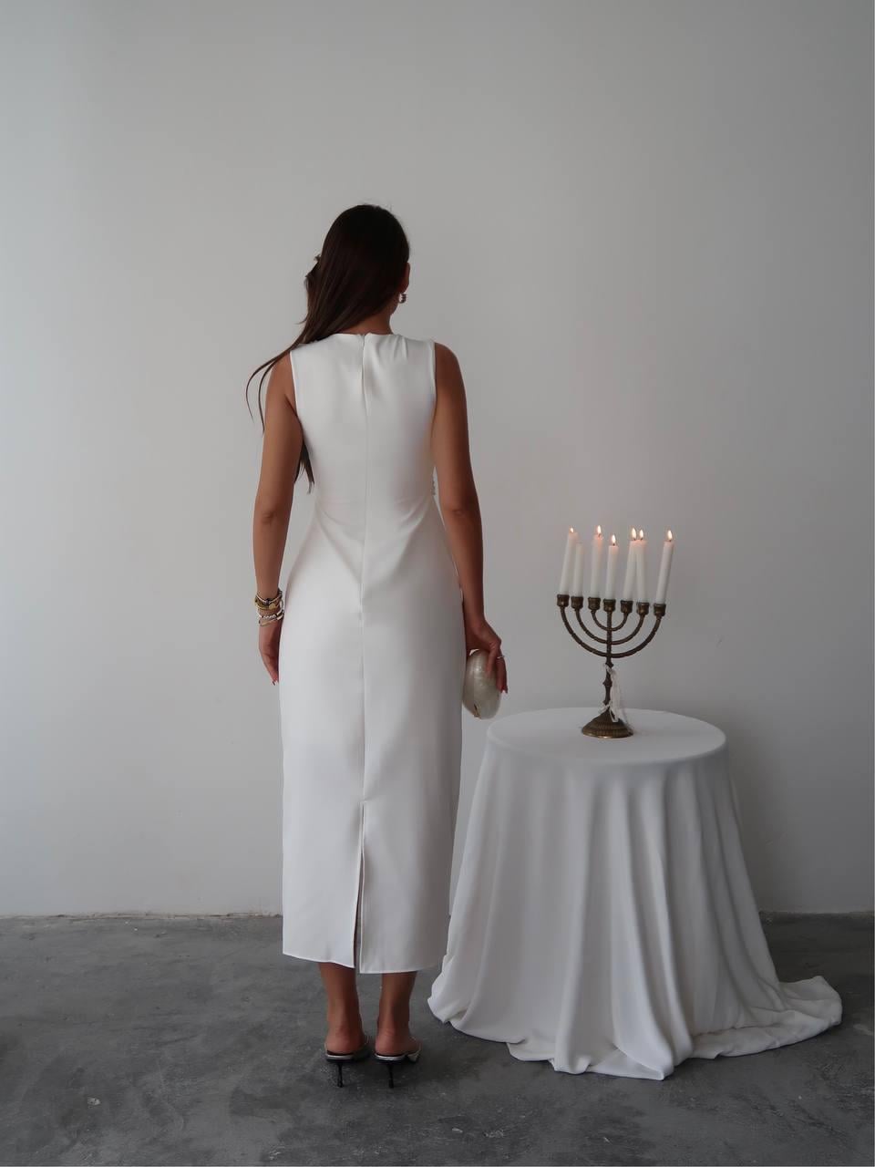 Mona Taş Detay Atlas Kumaş Uzun Elbise