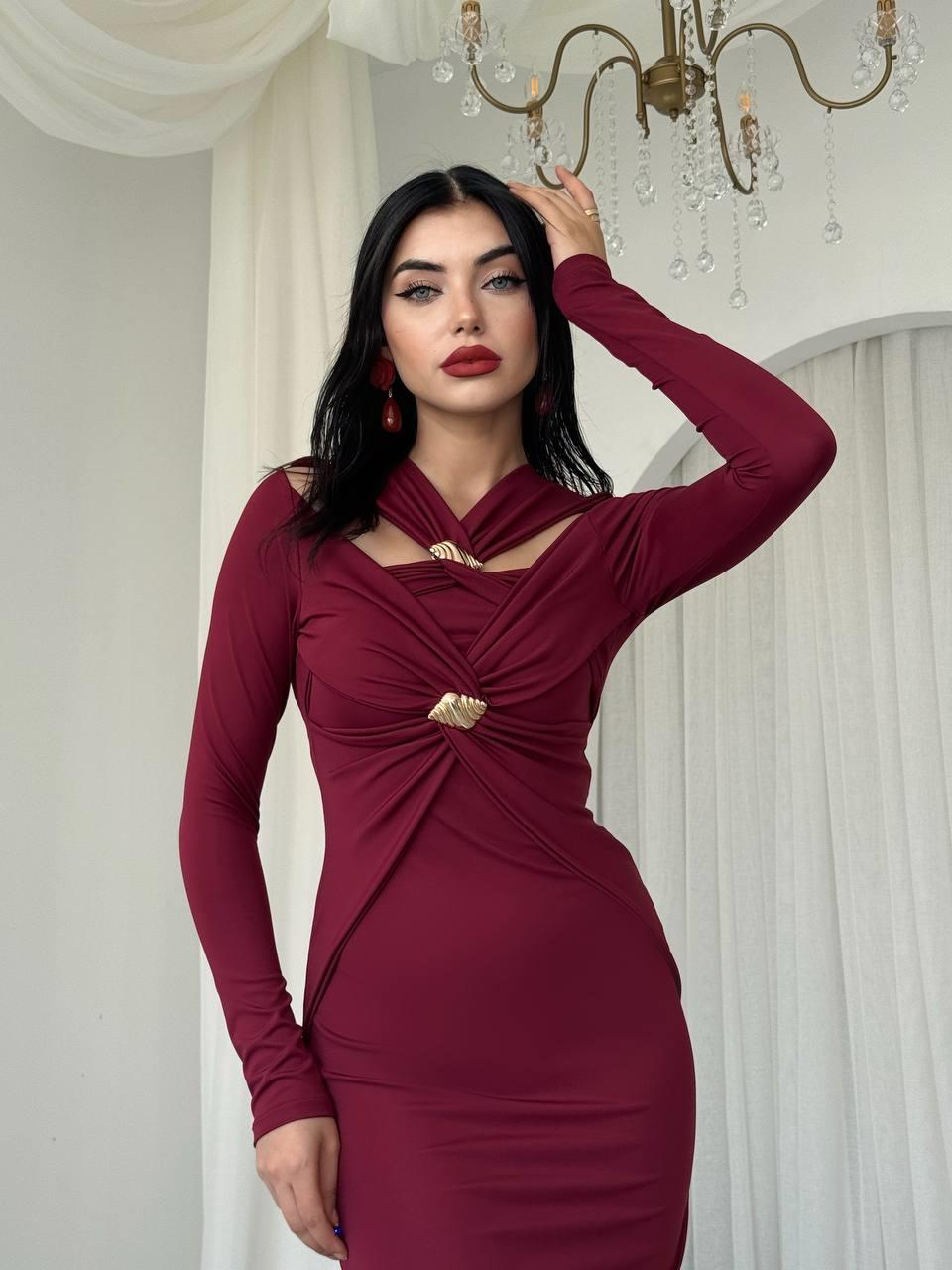 Dande Broş Detaylı Elbise