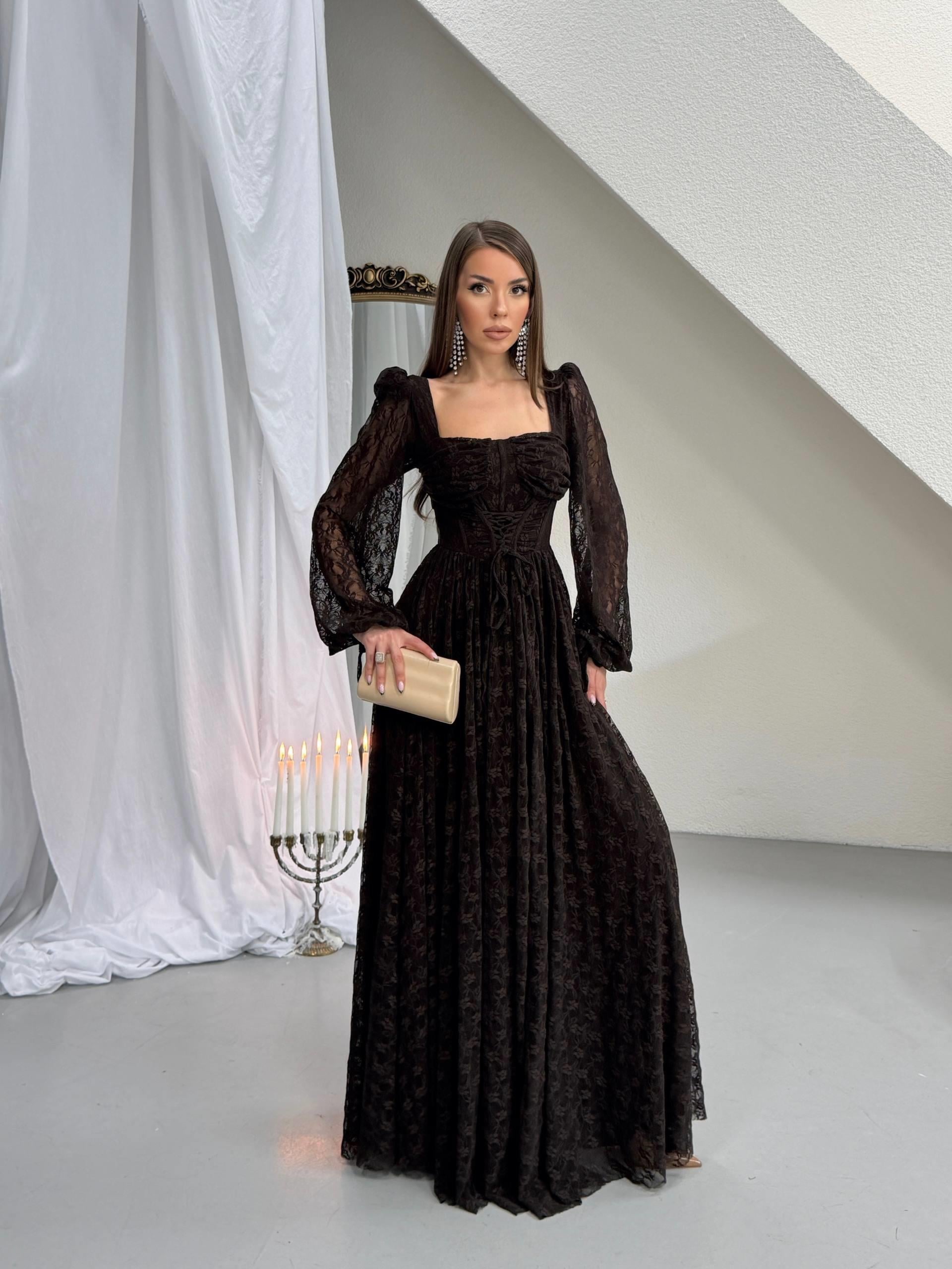 Vitange Korse Detaylı Uzun Tasarım Dantel Elbise 