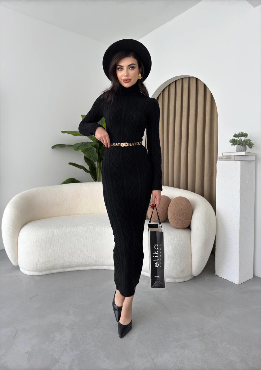 Boğazlı Uzun Triko Elbise