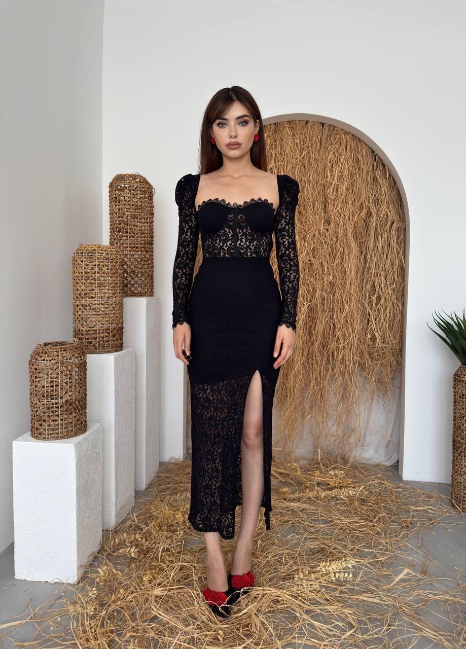 Royal Dantel Detay Yırtmaçlı Uzun Elbise