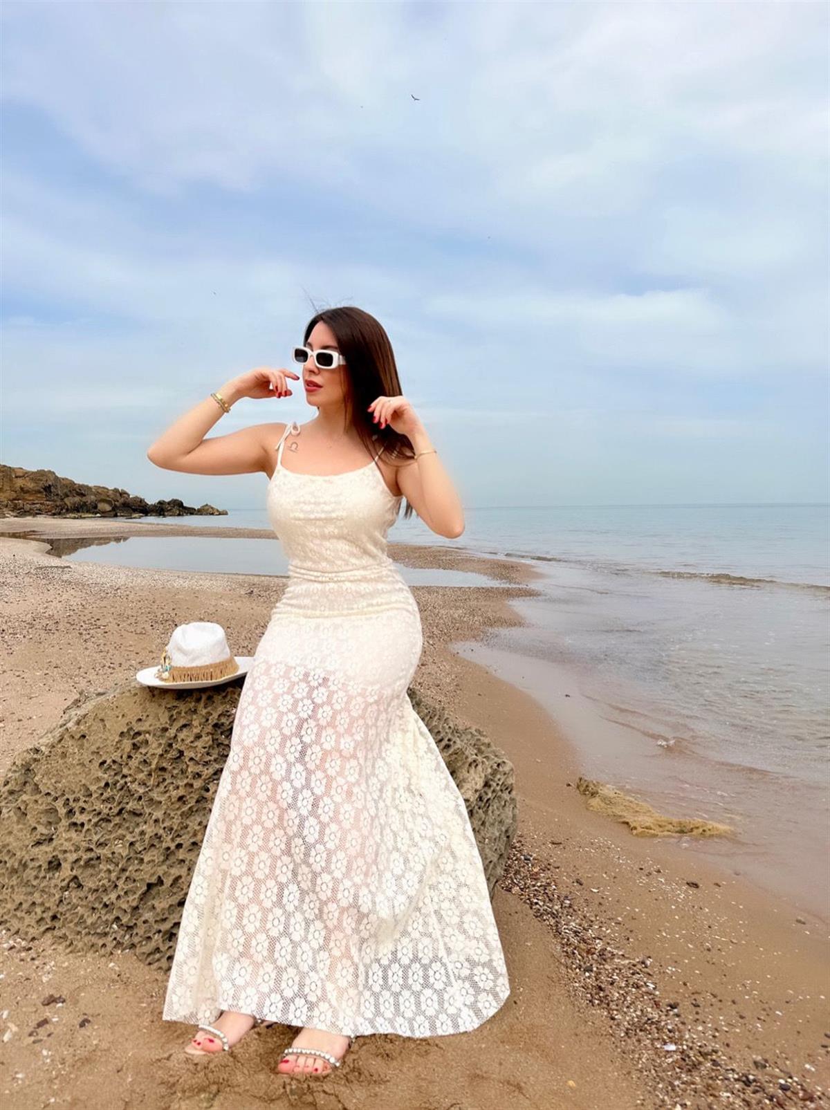 Dantel Astarlı Maksi Elbise - Beyaz