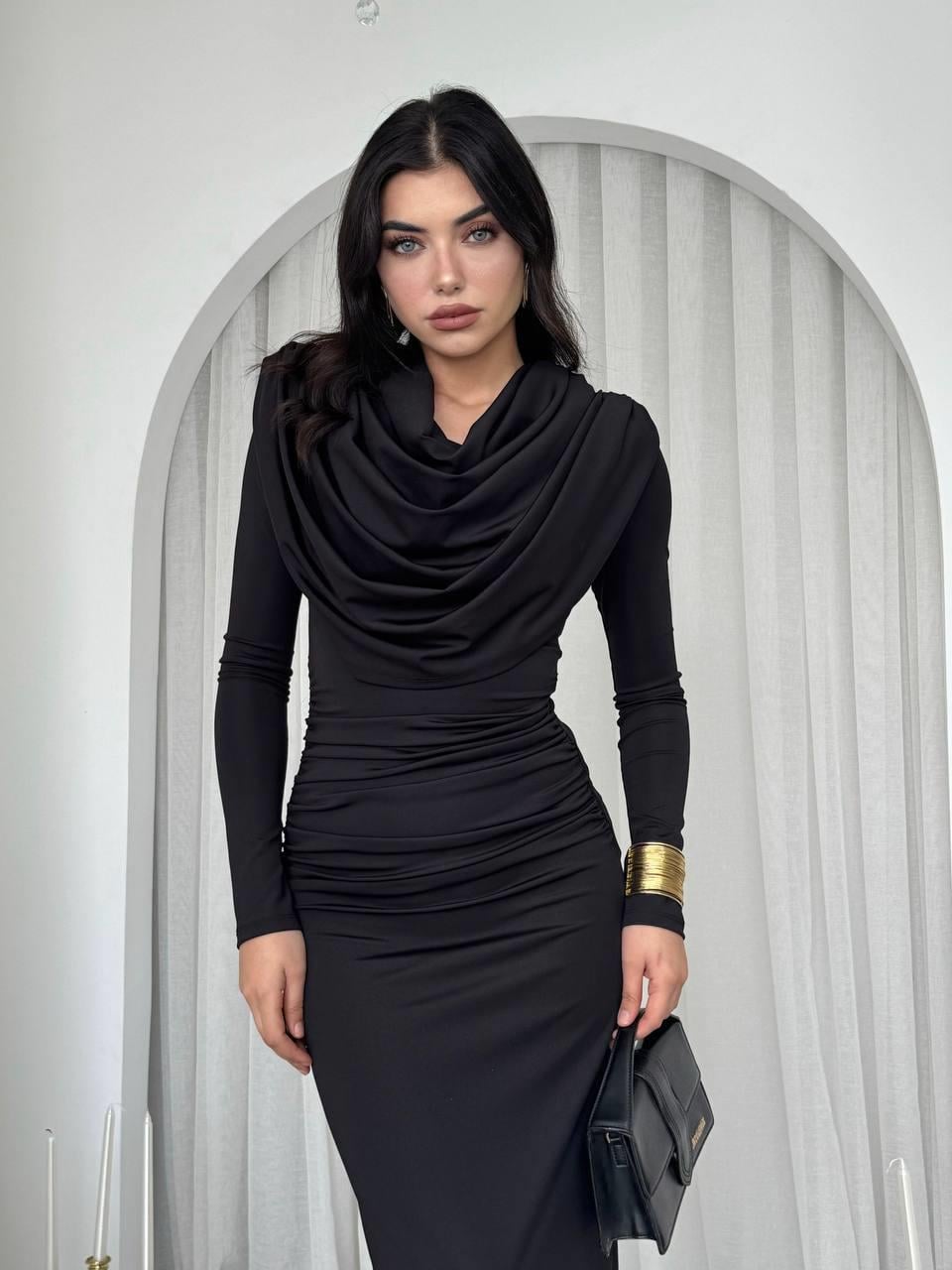 Crimson Drape Detay Uzun Elbise