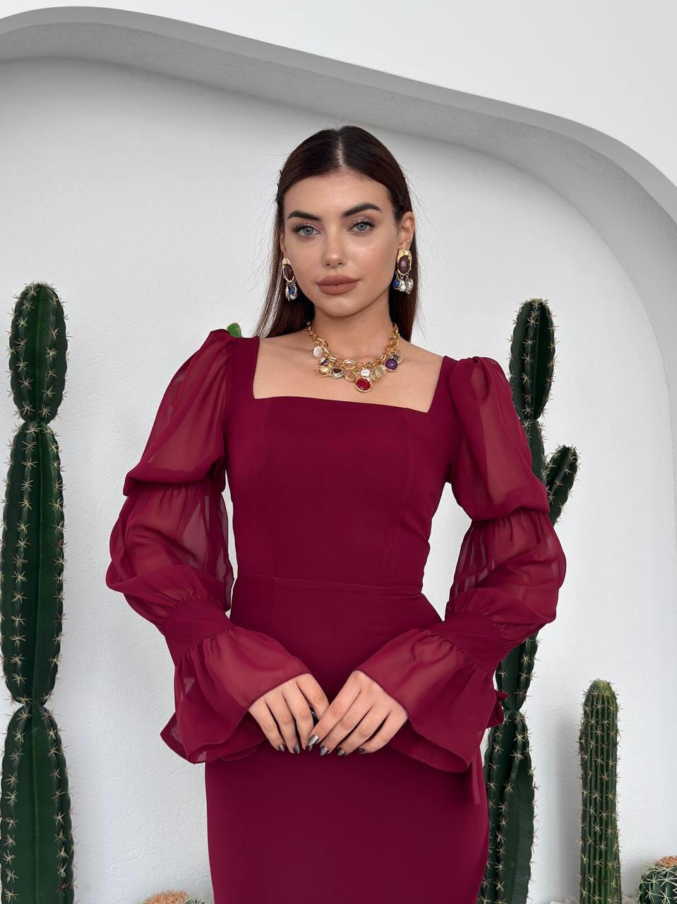 Hare Kolları Fırfır Detaylı Elbise