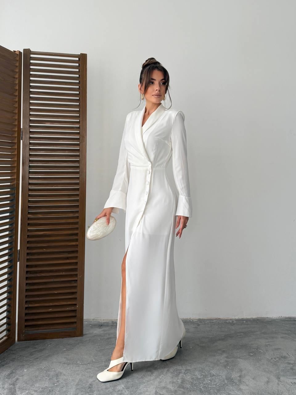 Lami Yırtmaclı Düğme Detay Elbise 