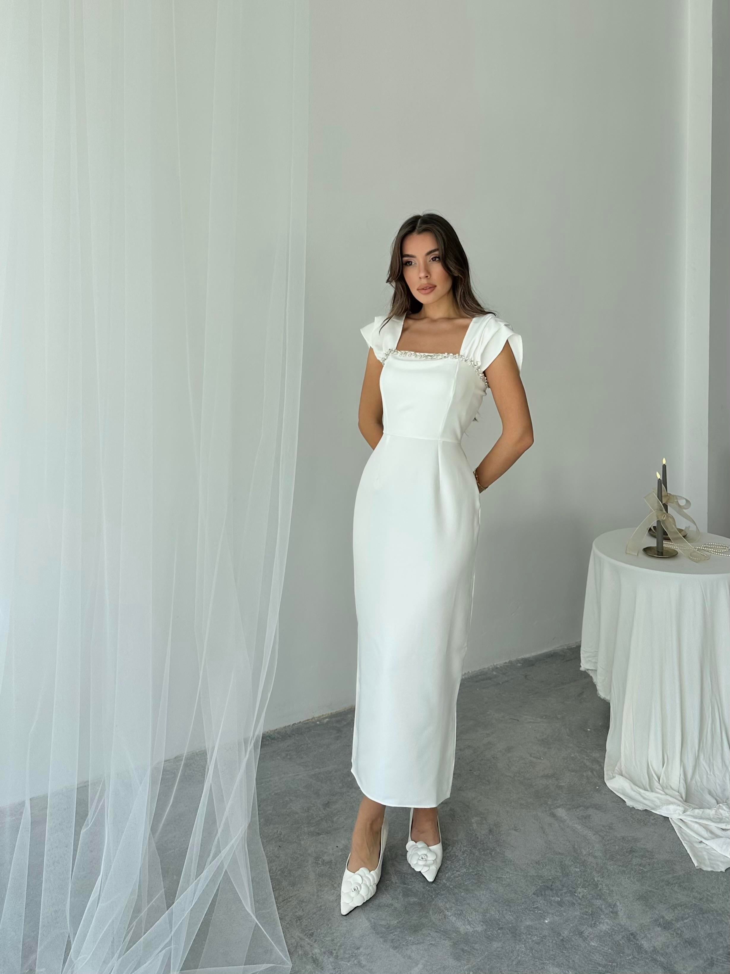 Elenor Uzun Atlas Elbise