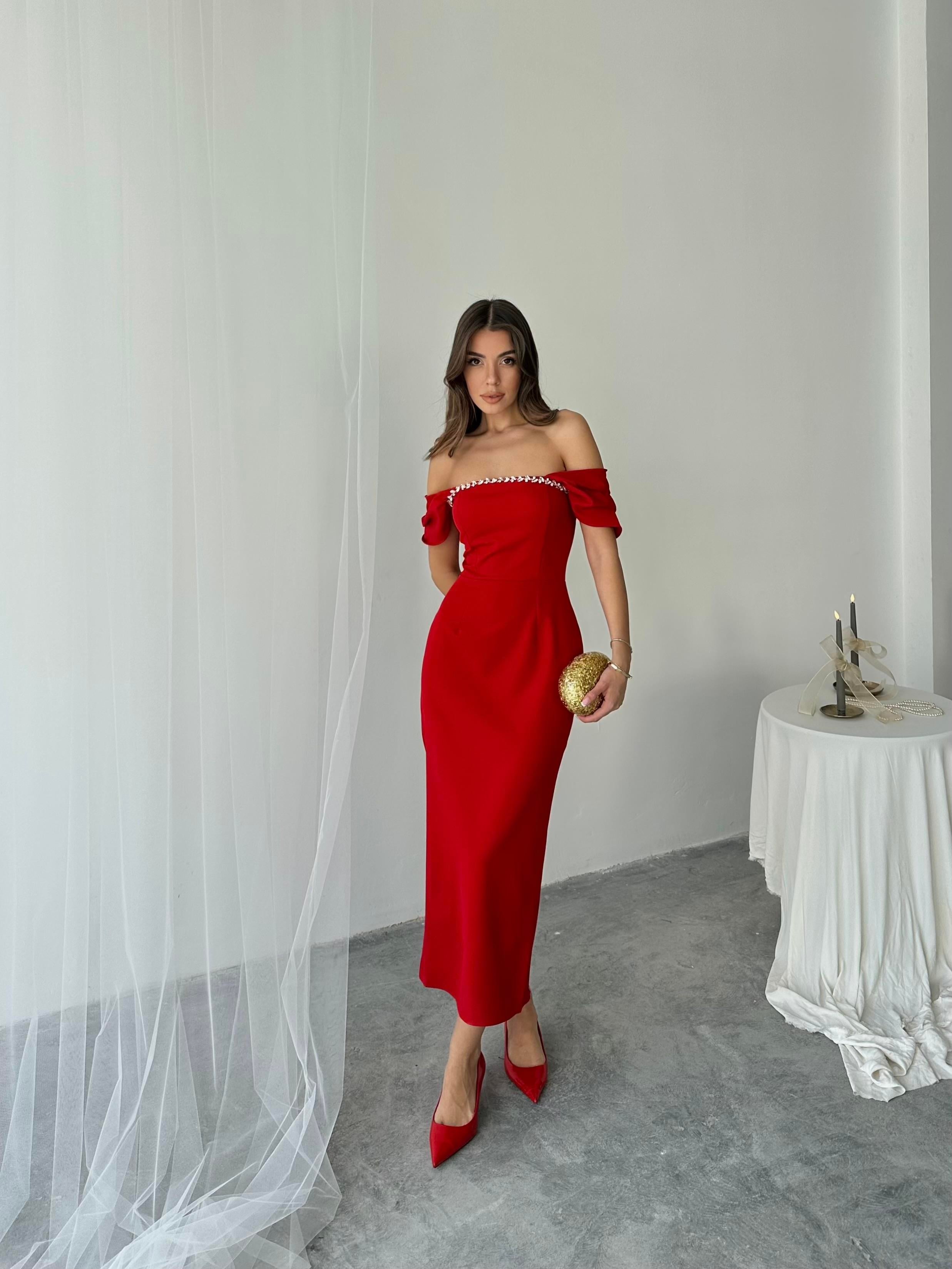 Elenor Uzun Atlas Elbise