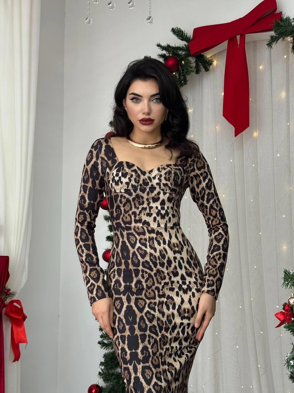 Kalp Yaka Uzun Leopar Elbise