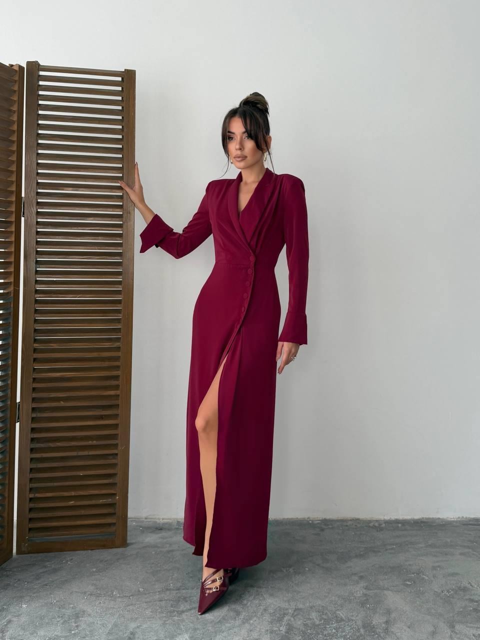 Lami Yırtmaclı Düğme Detay Elbise