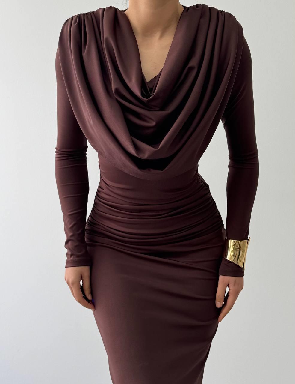 Crimson Drape Detay Uzun Elbise