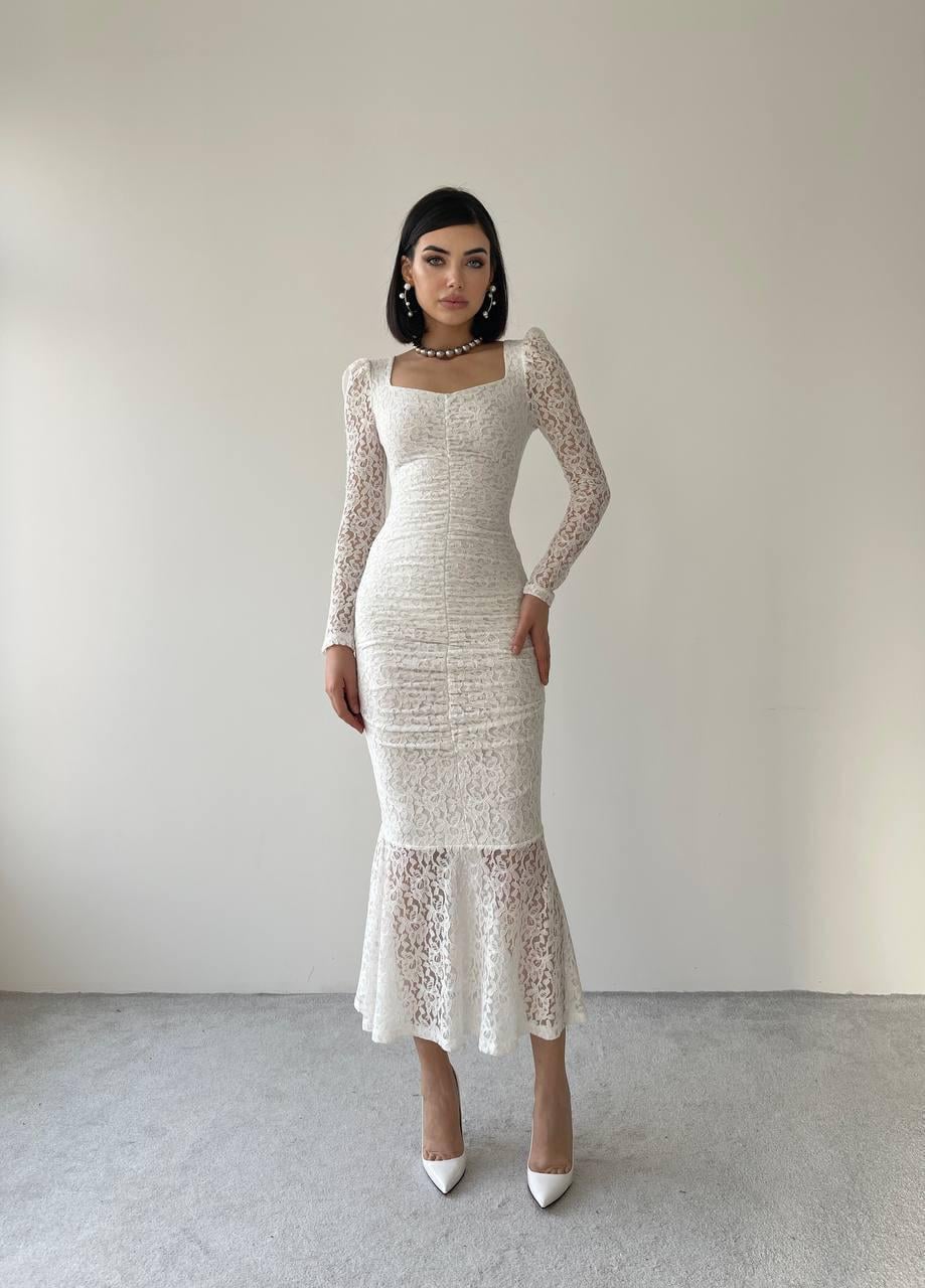 Hadise Uzun  Beyaz Dantel Elbise 