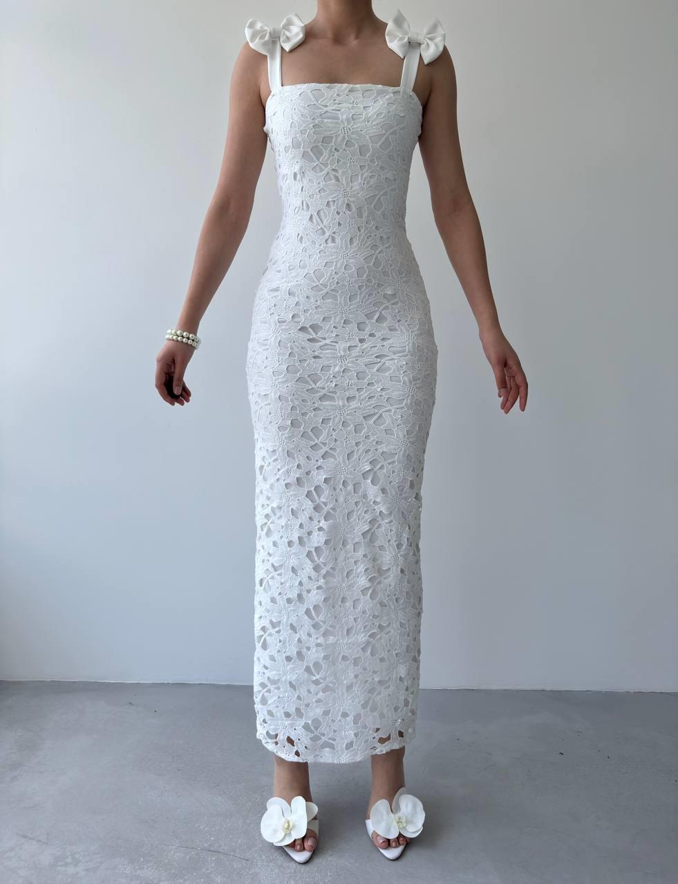 Kurdele Kalın Askılı Tasarım Dantel Uzun Elbise