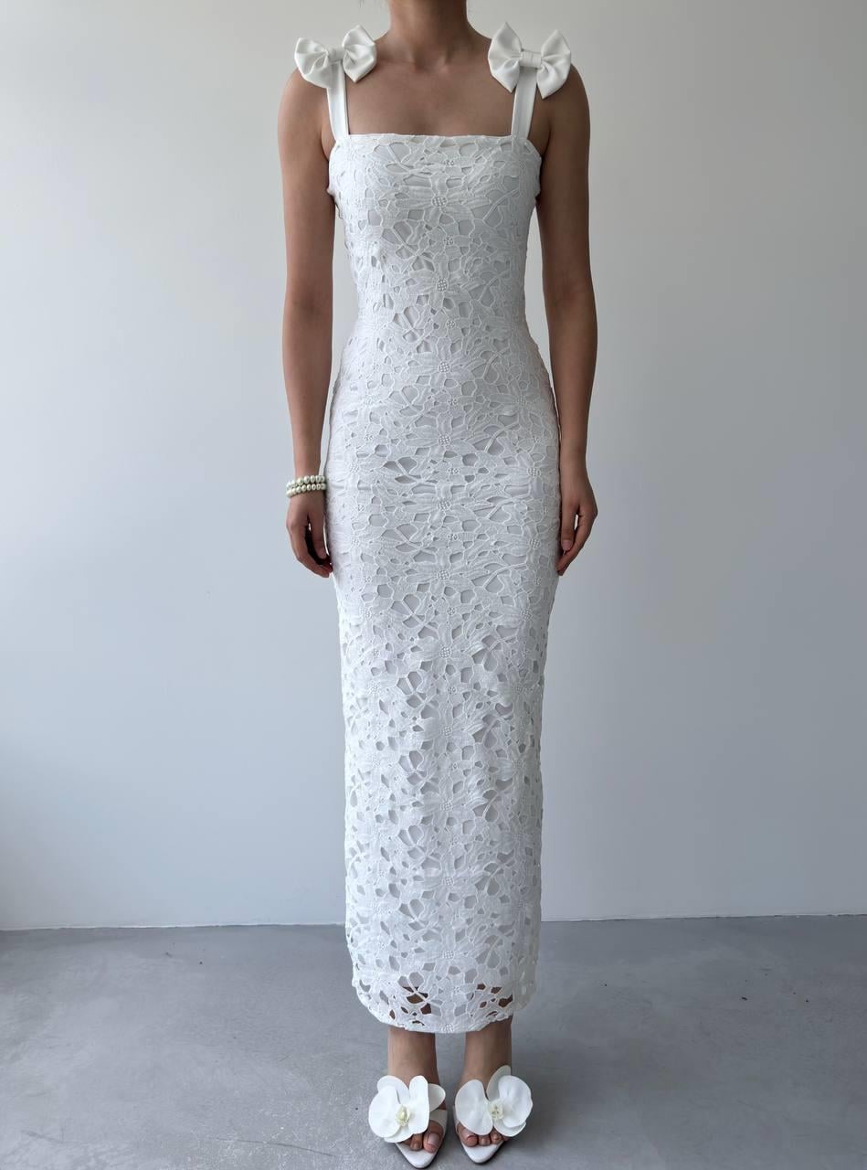 Kurdele Kalın Askılı Tasarım Dantel Uzun Elbise