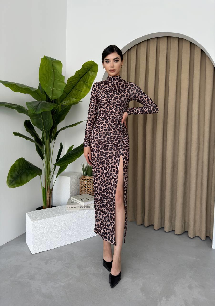 Leopar Yırtmaçlı Balıkçı Yaka Elbise