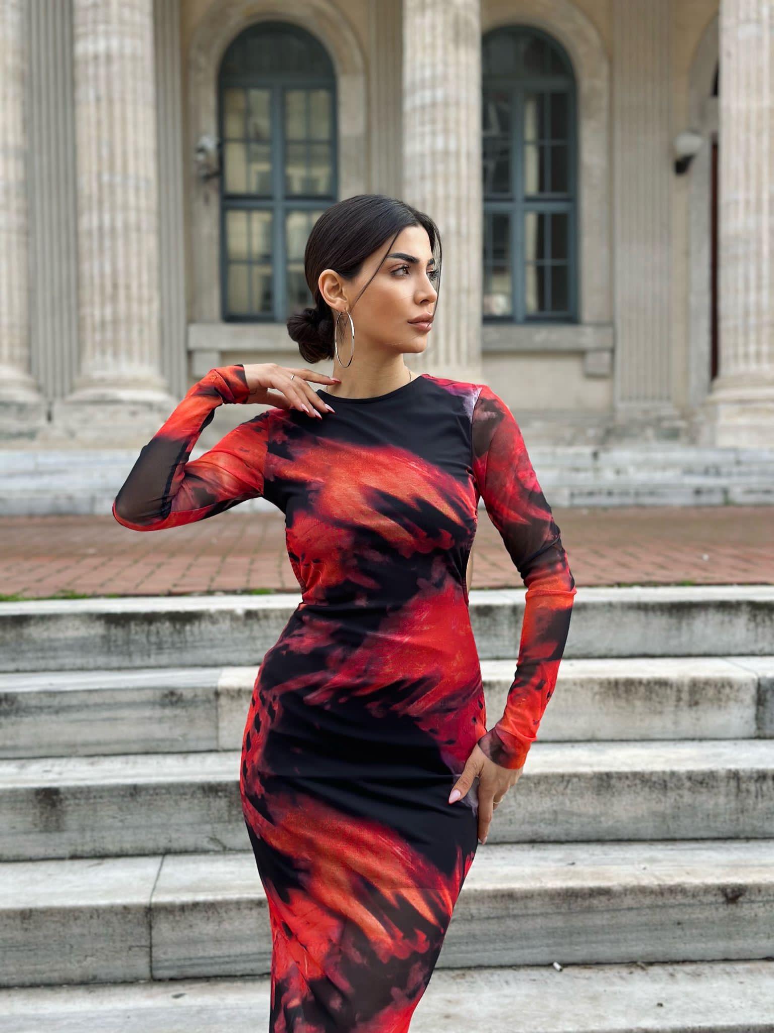 Velvet Midi Sırt Dekolteli Kırmızı Elbise 
