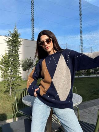  Kadın Bisiklet Yaka Lacivert Baklava Desenli  Kazak