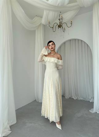 Ester Dantel Detaylı Straplez Elbise