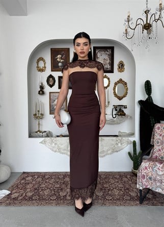 Jecan Omuz Pelerin Detaylı Elbise