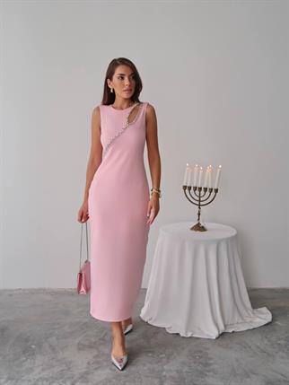 Mona Taş Detay Atlas Kumaş Uzun Elbise