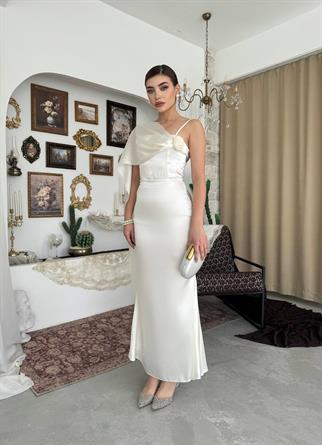 Junas Yaka Kuşağı Detaylı Saten  Elbise