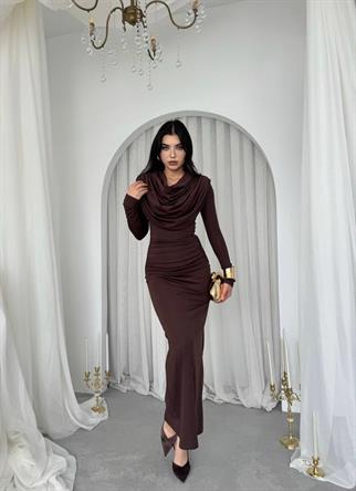 Crimson Drape Detay Uzun Elbise
