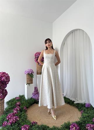 Kalf Çiçek Detaylı Elbise