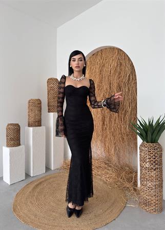 Corina Dantel Detay Balık Model Uzun Elbise
