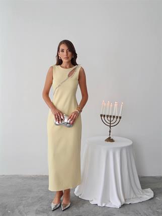 Mona Taş Detay Atlas Kumaş Uzun Elbise