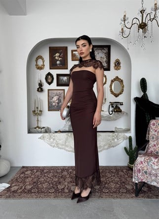 Jecan Omuz Pelerin Detaylı Elbise