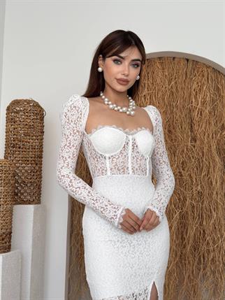 Royal Dantel Detay Yırtmaçlı Uzun Elbise