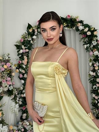 Junas Yaka Kuşağı Detaylı Saten  Elbise