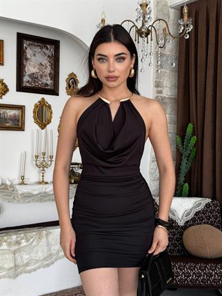 Mezen Boyun Aksesuarlı Elbise